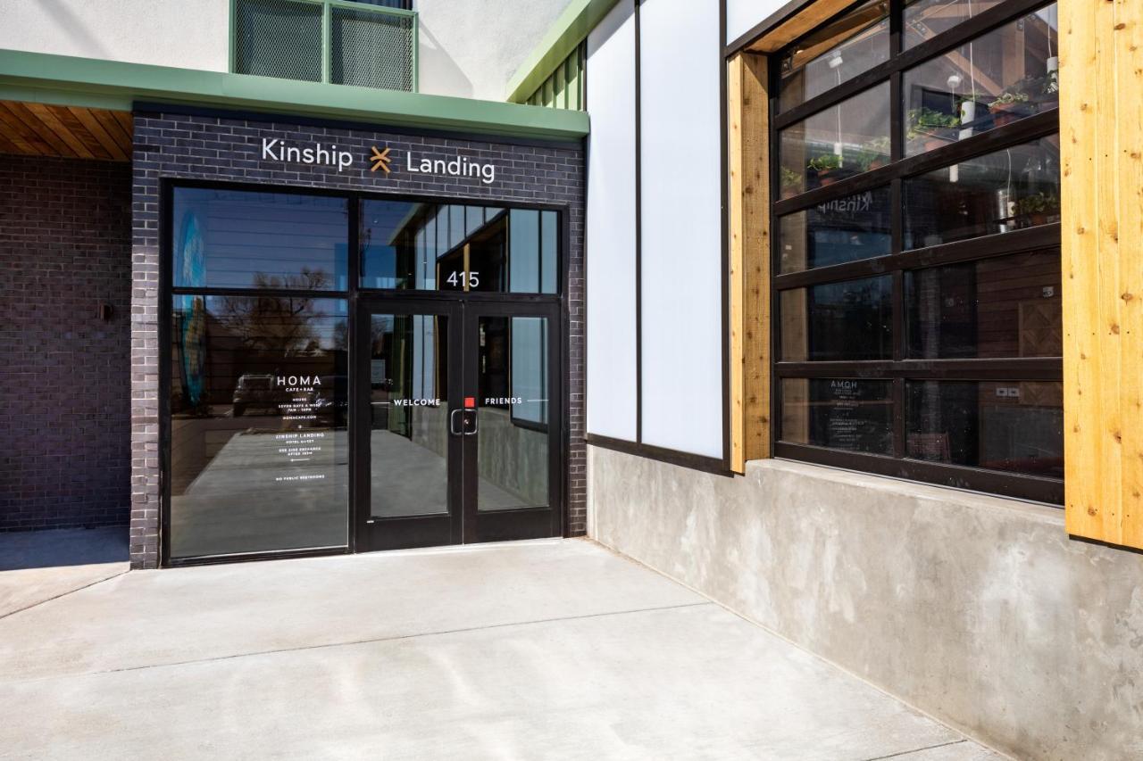 ホテル Kinship Landing コロラドスプリングス エクステリア 写真